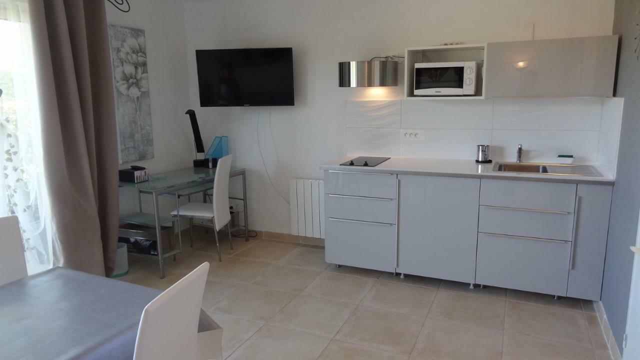 Apartamento Les Chevrefeuilles Manosque Exterior foto