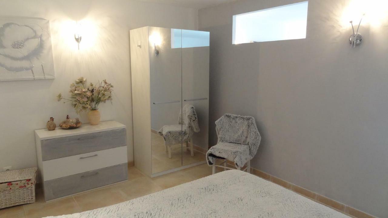 Apartamento Les Chevrefeuilles Manosque Exterior foto